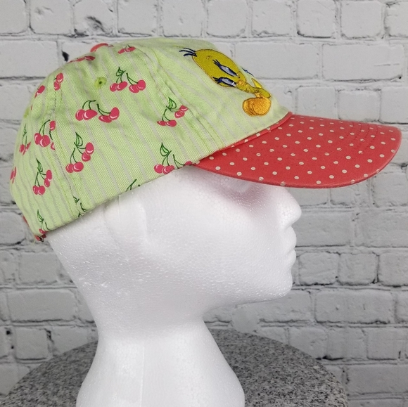 WARNER BROS | Tweety Looney Tunes cherries cap hat - Picture 4 of 9